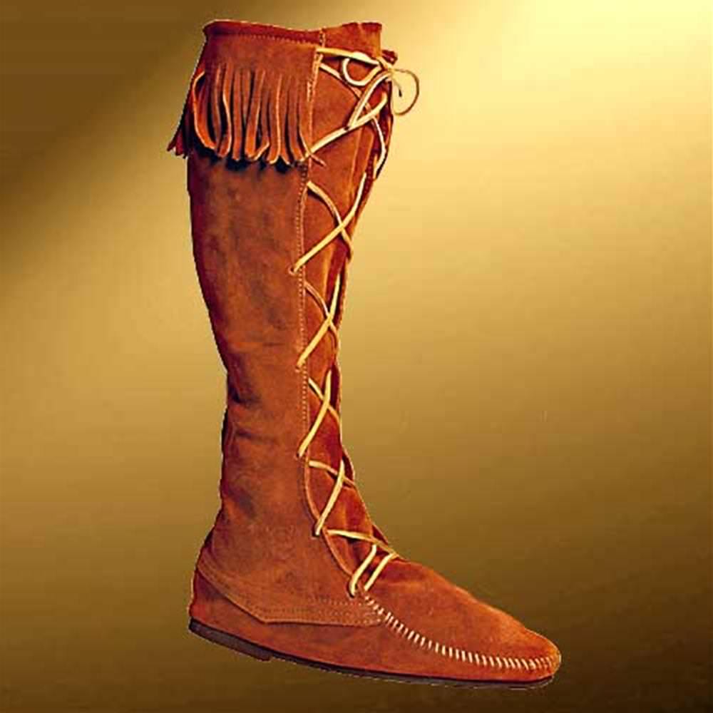 Renaissance boots